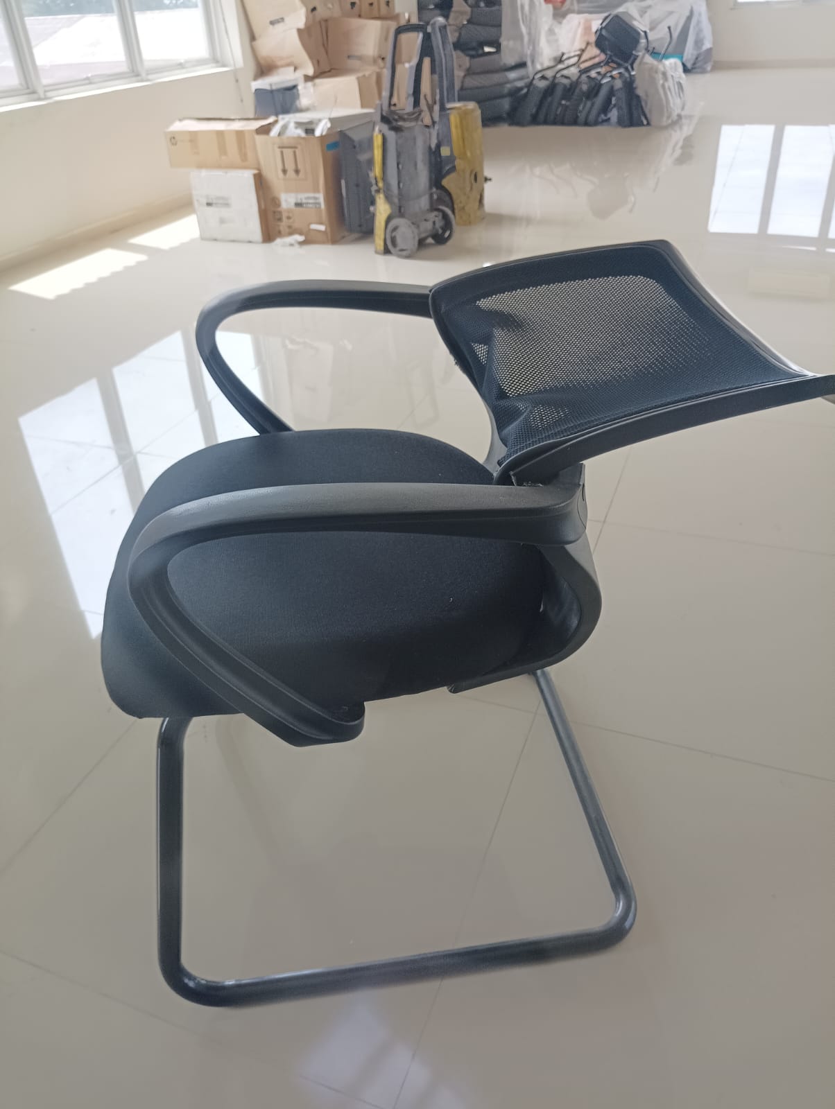 Tampak Sisi Kiri