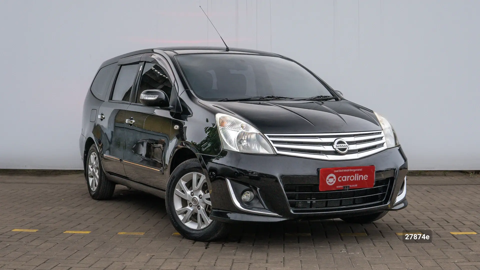 Nissan Grand livina XV ULTIMATE 1.5 2013