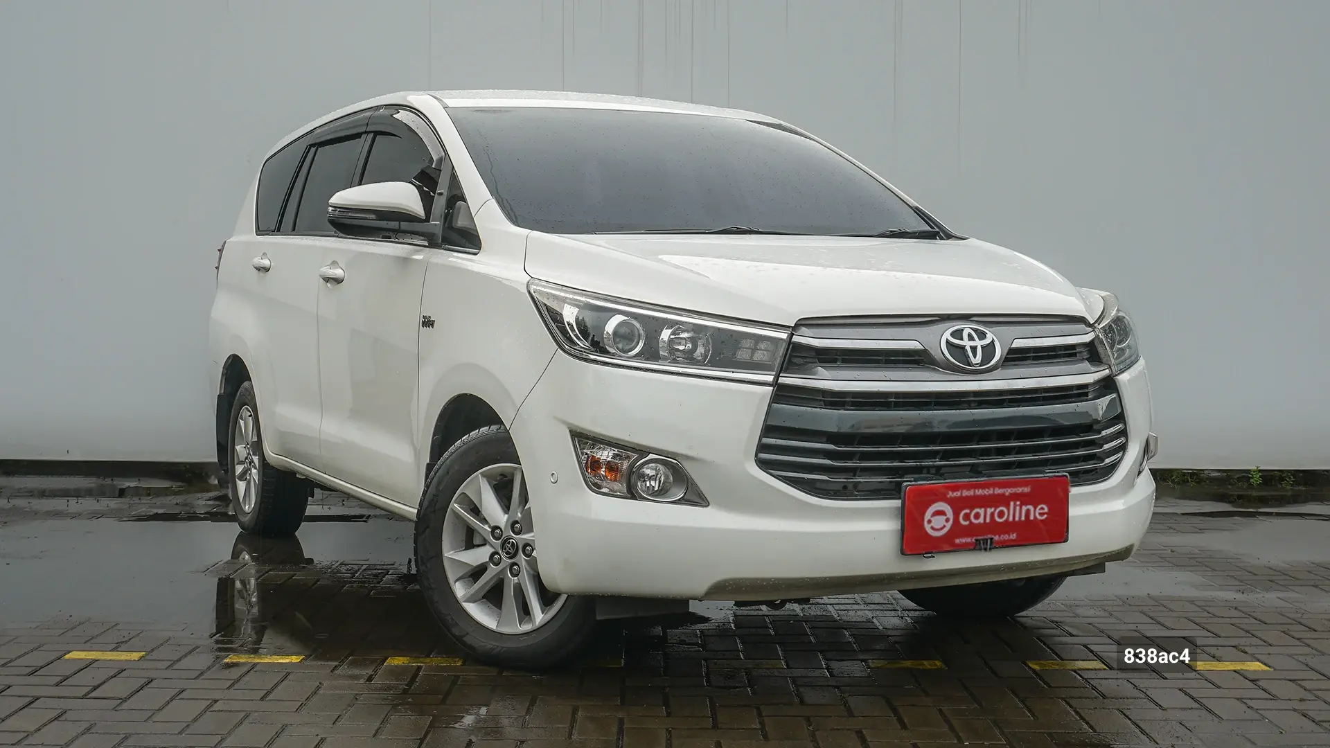 Toyota Innova V 2.0 2018